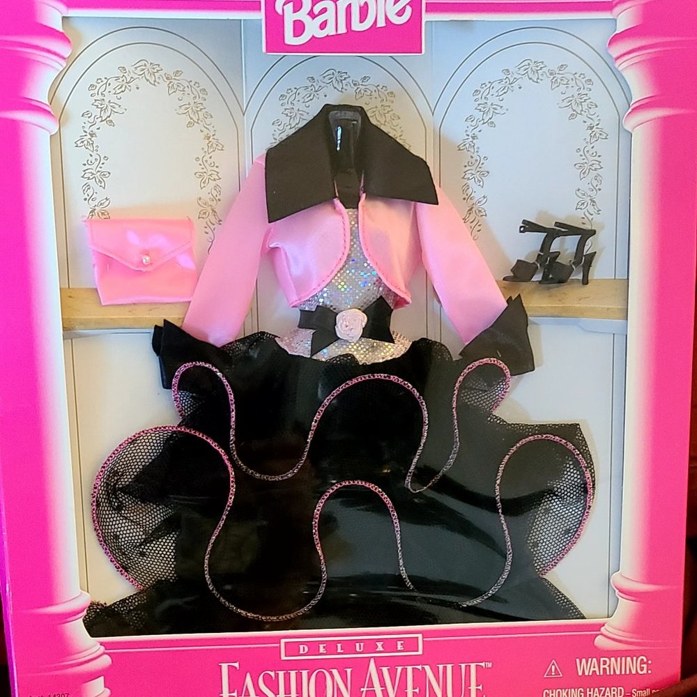 Barbie Fashion Avenue Outfits.